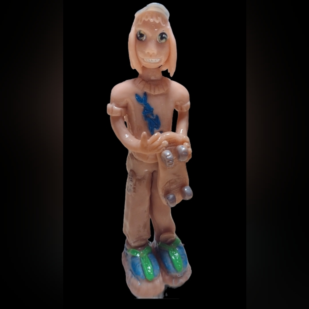 VANS SKATER BOY SCULPTURE